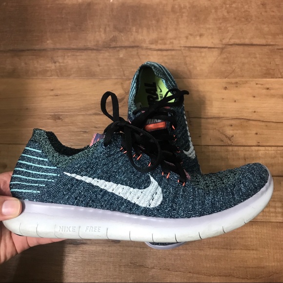 nike flyknit womens multicolor